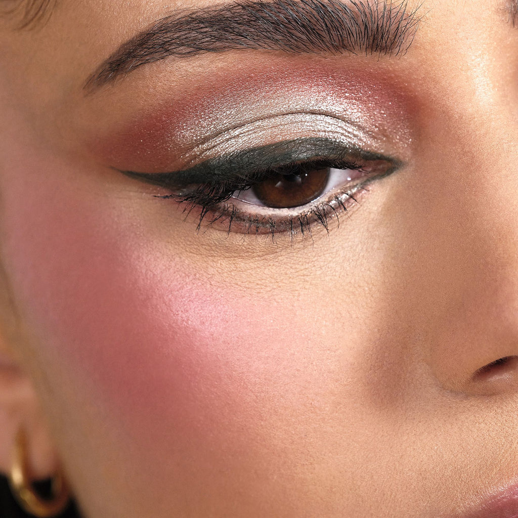A Walk In The Palms Eyeshadow Palette